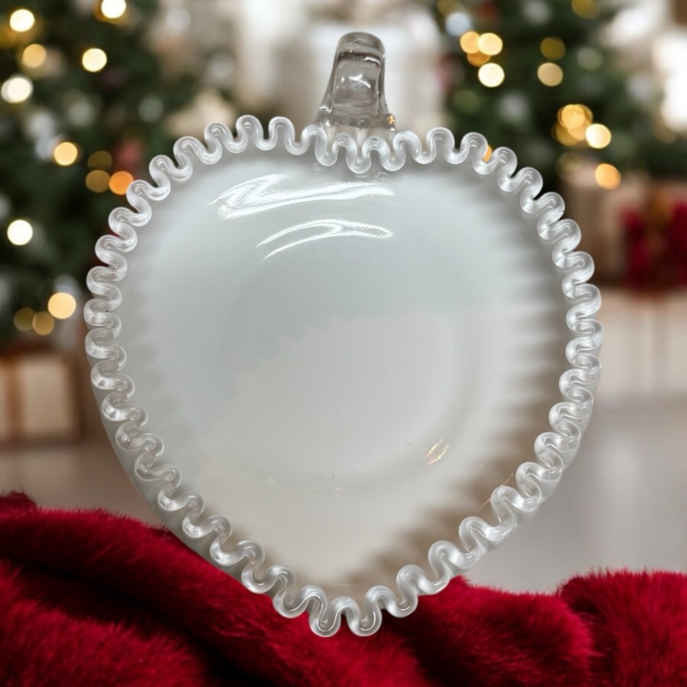 Fenton Milk Glass Heart Shaped Bowl - Picture 5 of 9